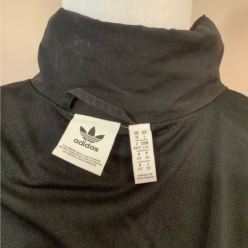Adidas jacket - Picture 3 of 3